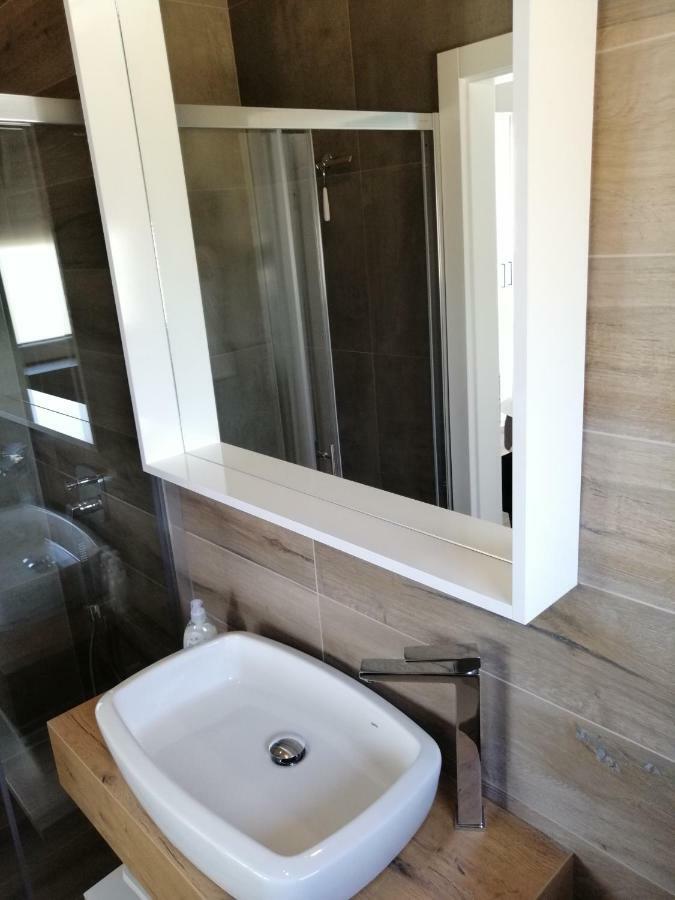 Villa Orao Kaštel Novi Exterior foto