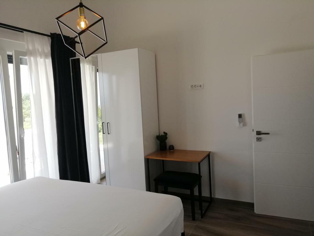 Villa Orao Kaštel Novi Exterior foto