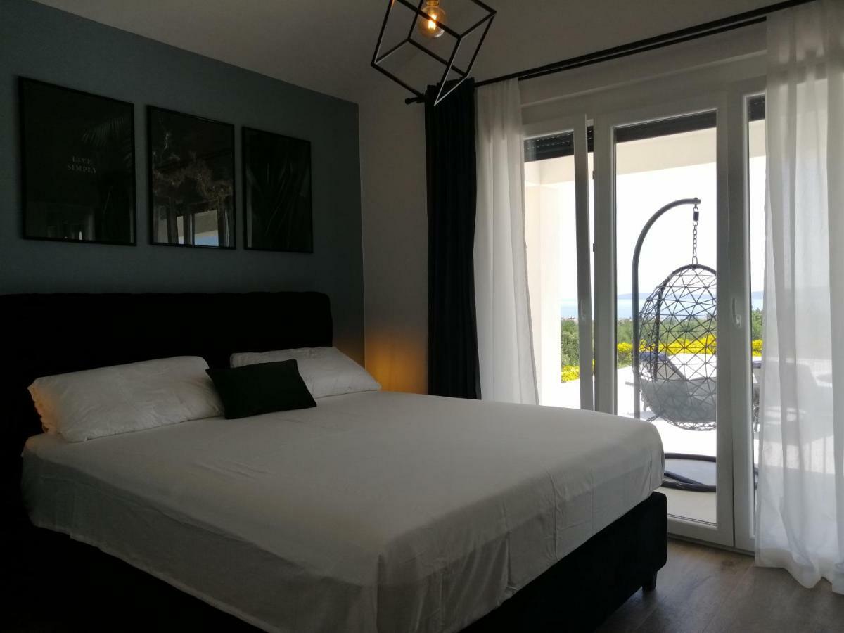 Villa Orao Kaštel Novi Exterior foto