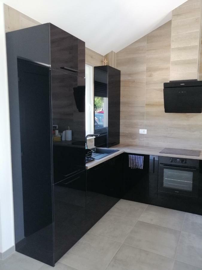 Villa Orao Kaštel Novi Exterior foto