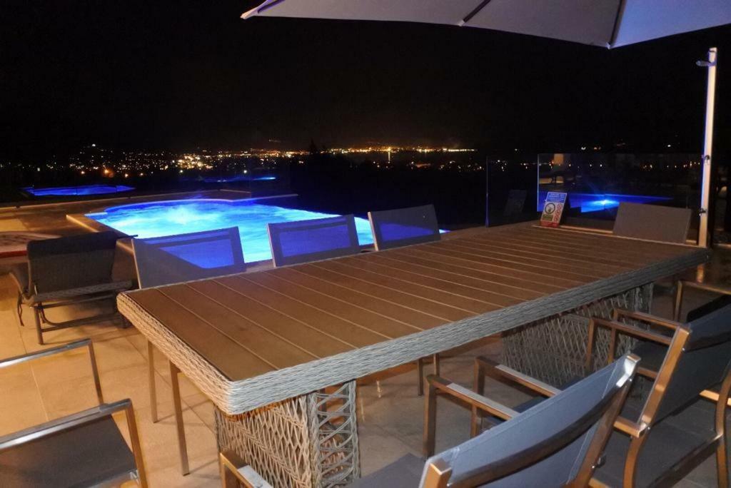 Villa Orao Kaštel Novi Exterior foto